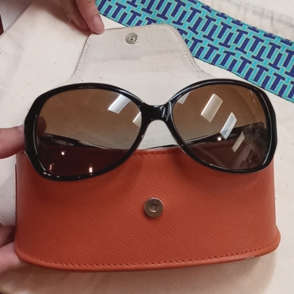 🍊 Tory Burch Black & Rose-Gold Polarized Sunglasses Pre-owned - Picture 13 of 16